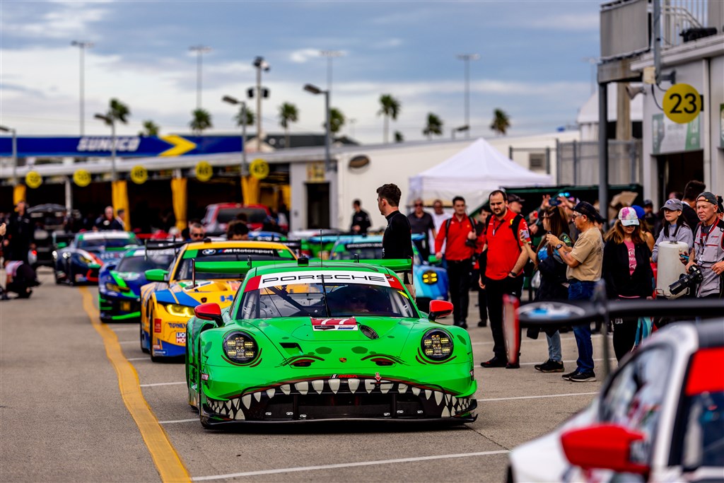 Michael Christensen starter fra Pole Position ved 24 timer på Daytona i T-Rex Porsche
(Foto: Jan Kaiser)